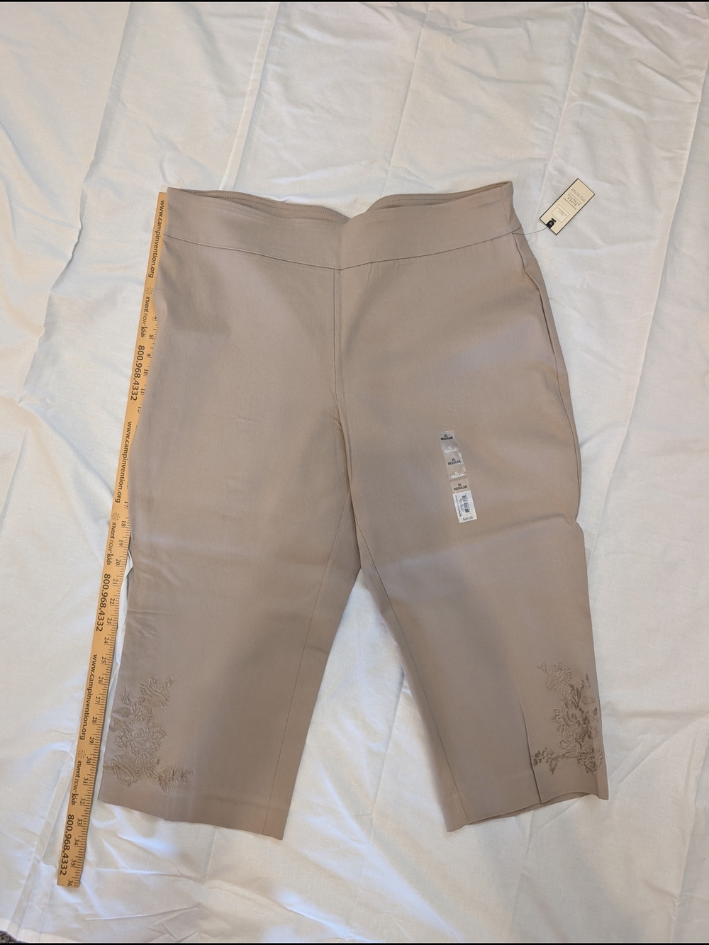 Dana Buchman Embroidered Straight Leg Crop Pants XL - NWT